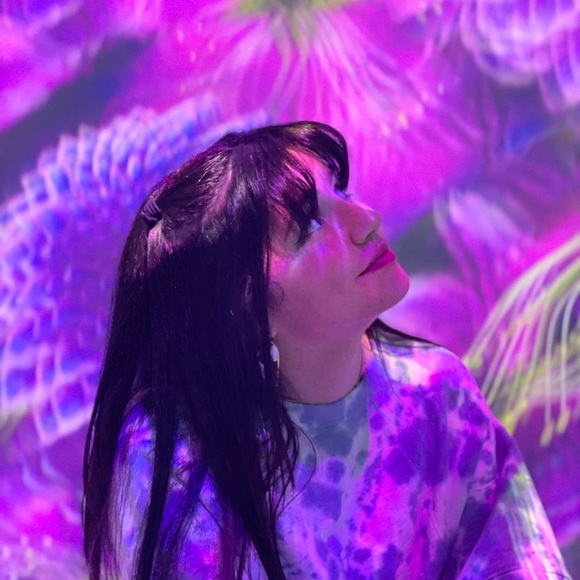 Meet your Posher, Alex - Picture 1 of 1